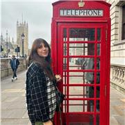 Insegnante per aiuto compiti in materie umanistiche e giuridiche